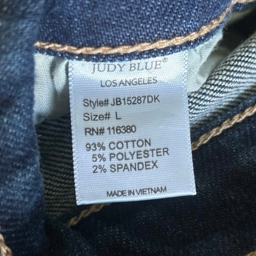 Judy blue women’s jean shorts size large - Picture 10 of 10